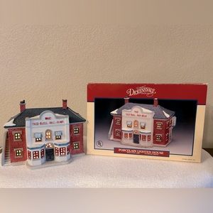 Lemax Dickensvale Porcelain Lighted House The Old Bull and Bear